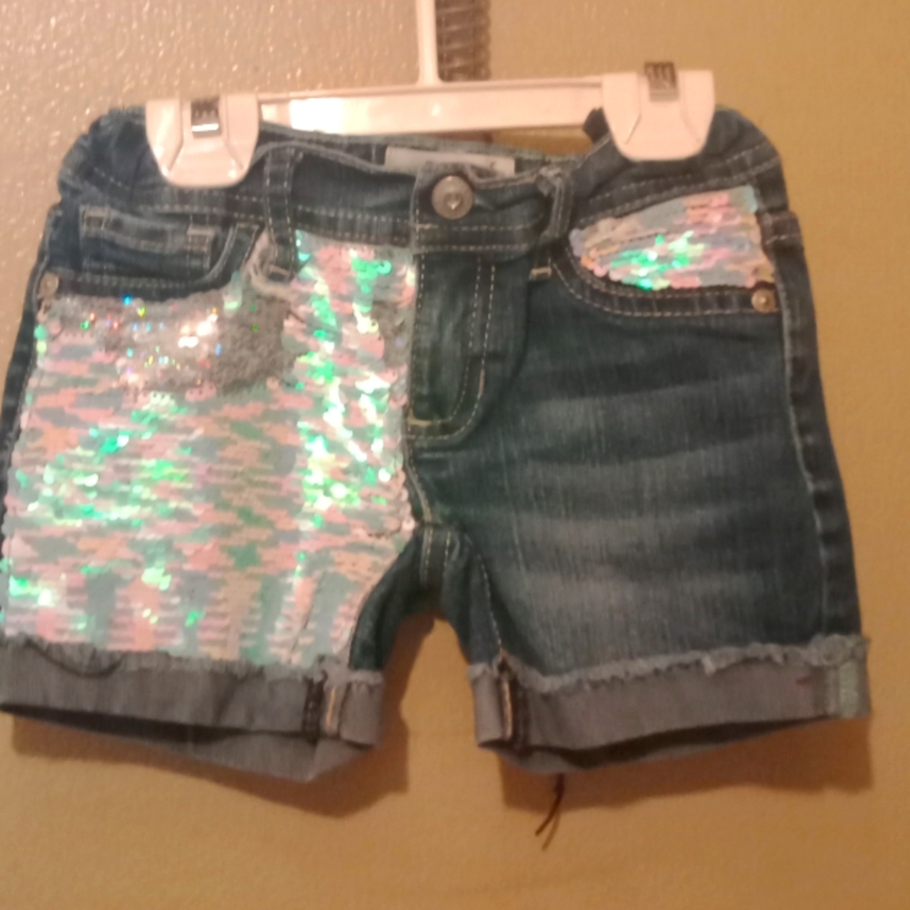 Girls shorts